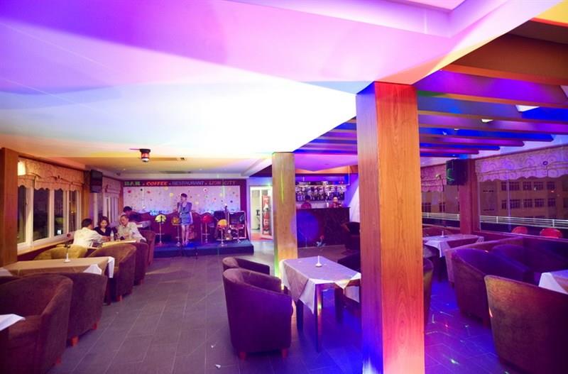 Bar - Khách sạn Sông Thu